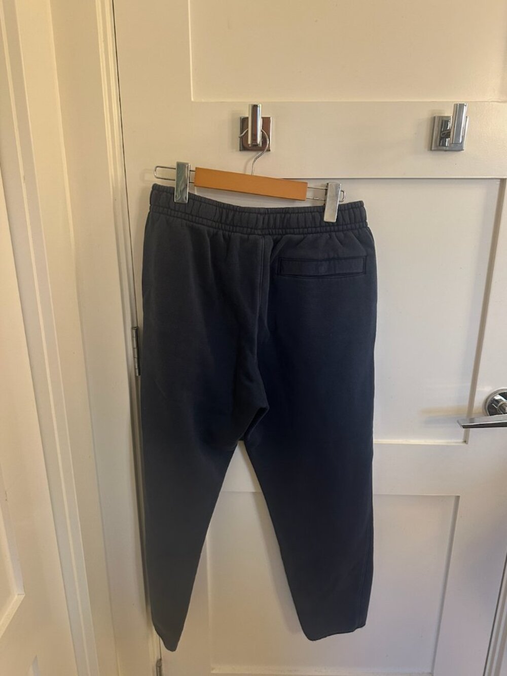 Nike Sweats - Picture 2 of 3
